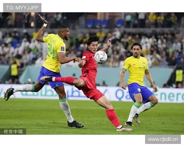 拉菲尼亚与维尼修斯：巴西边锋进攻效率及战术角色对比分析