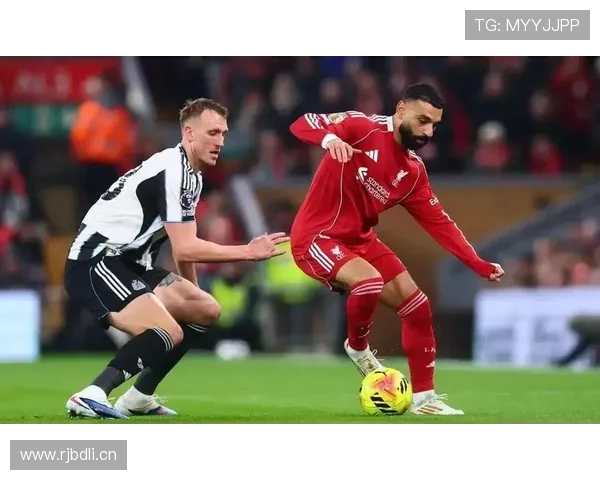 阿森纳中场控球稳健却难控节奏,攻防转换效率问题逐步显现 阿森纳中场控球稳健却难控节奏,攻防转换效率问题逐步显现