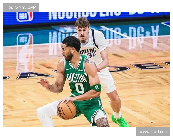 杰森·塔图姆关键挡拆助攻提升效率 拉开与恩比德得分差距